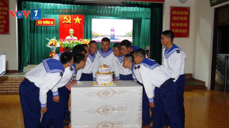 Ấm áp sinh nhật đồng đội ở Trường Sa (12+13/10/2024)