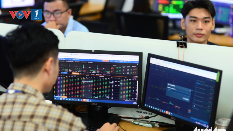 Phiên chứng khoán chiều qua: Áp lực bán gia tăng, VN-Index chìm trong sắc đỏ (22/10/2024)