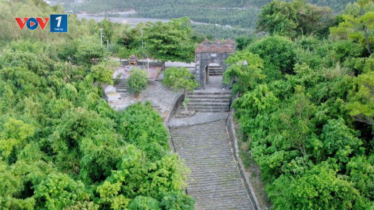 Chỉnh trang đường "thiên lý Bắc-Nam" qua Hoành Sơn quan (19/10/2024 )