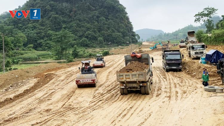 THỜI SỰ 12H TRƯA 25/10/2024: Đồng loạt triển khai 25 mũi thi công cao tốc Đồng Đăng - Trà Lĩnh, tỉnh Lạnh Sơn.