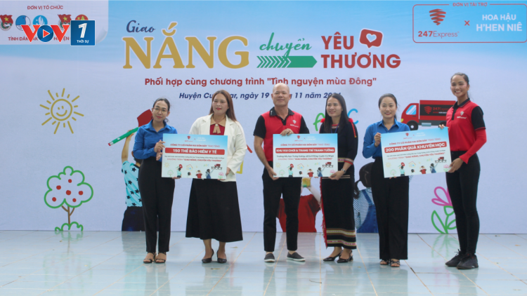 "Giao nắng chuyển yêu thương" về với thiếu nhi vùng khó Đắk Lắk (19/11/2024)