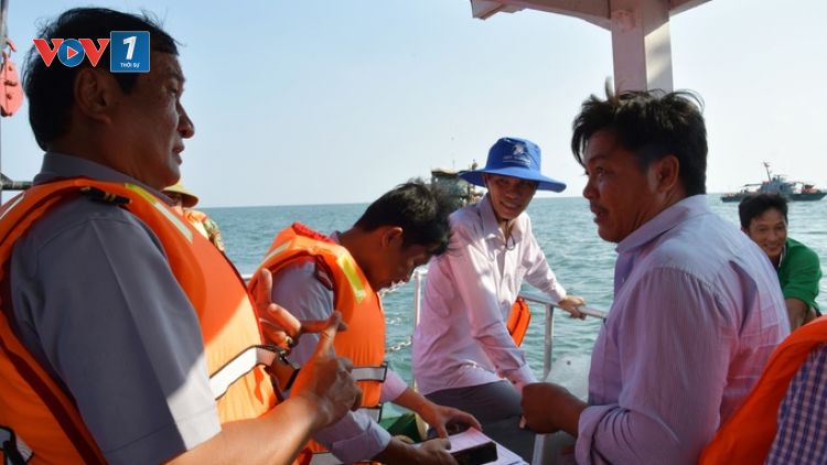Lực lượng Kiểm ngư cùng ngư dân trên mọi hải trình (25/11/2024)