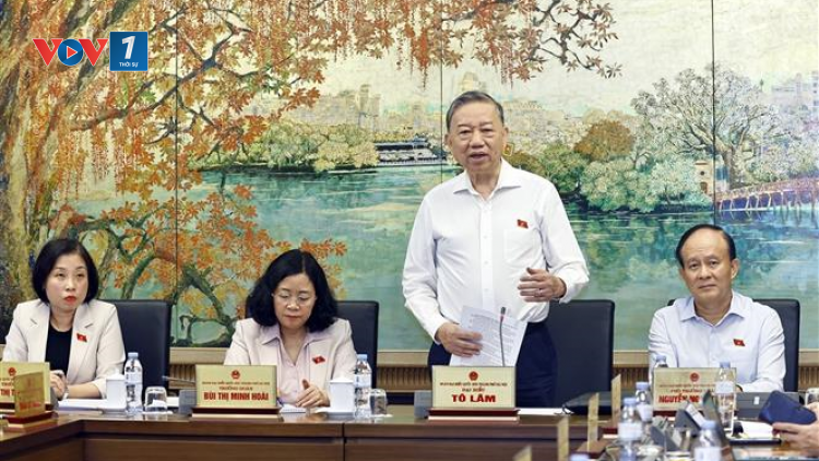 Quốc hội thảo luận dự thảo Luật Nhà giáo (20/11/2024)