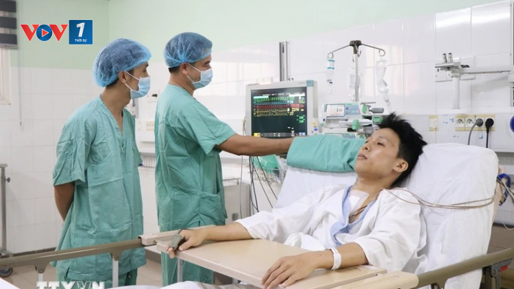 THỜI SỰ 18H CHIỀU 29/11/2024: Bệnh viện Trung ương Huế lập kỷ lục rút ngắn thời gian ghép tim xuyên Việt.