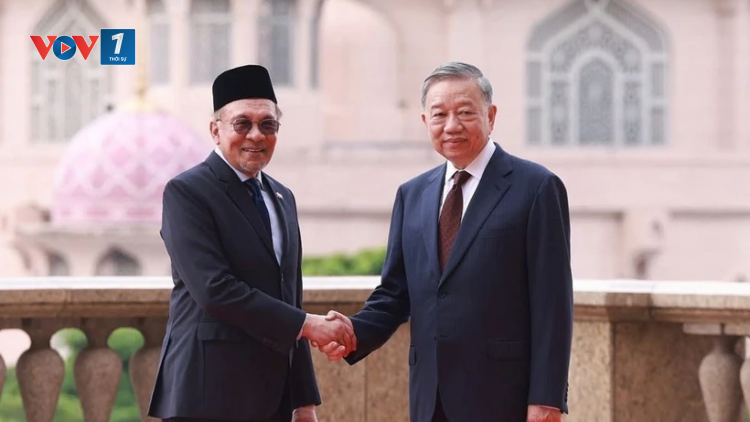 THỜI SỰ 18H CHIỀU 24/11/2024: Chuyến thăm chính thức Malaysia của Tổng bí thư Tô Lâm tạo động lực mới trong việc củng cố và phát triển quan hệ Việt Nam – Malaysia trong giai đoạn mới