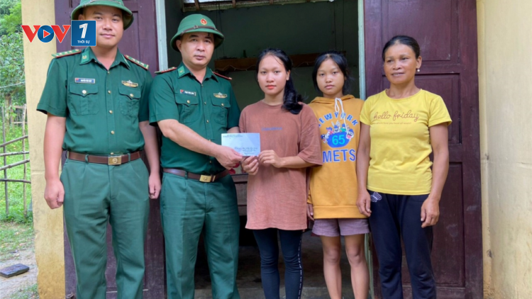 Kỳ tích người Rục: Hành trình 65 mùa xuân từ sống trong hang đá đến xây bản làng ấm no (24/12/2024)