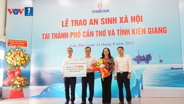 Petrovietnam ủng hộ 6 tỷ đồng xây nhà Đại đoàn kết tại Cần Thơ và Kiên Giang