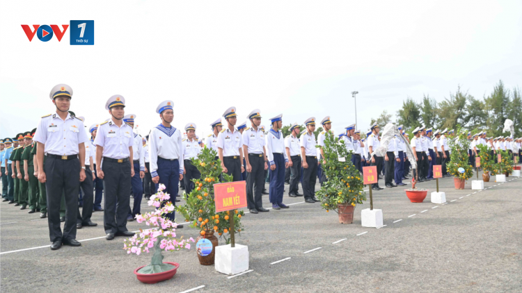 THỜI SỰ 12H TRƯA 27/12/2024: Đoàn tàu của Vùng 4 Hải quân vận chuyển mai, đào, quất và nhiều hàng Tết đến với quân và dân trên các đảo tiền tiêu của Tổ quốc.