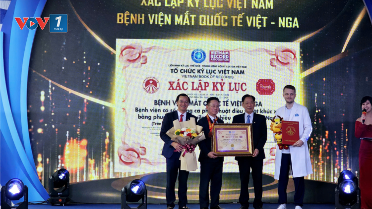 Trao kỷ lục Việt Nam tại Bệnh viện Mắt Quốc tế Việt- Nga (07/12/2024)