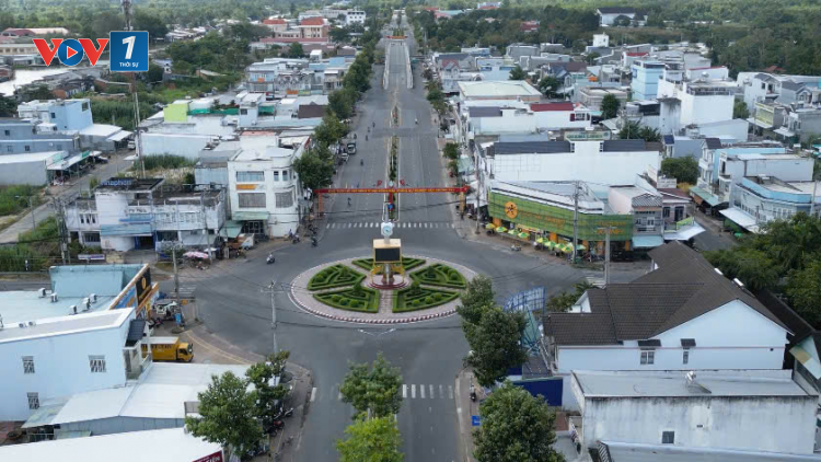 Giao thông mở đường cho huyện nghèo ở Hậu Giang phát triển (07/12/2024)