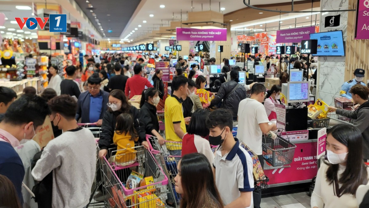 THỜI SỰ 21H30 ĐÊM 8/2/2024: Lượng người mua sắm tại các siêu thị ở Hà Nội và thành phố Hồ Chí Minh tăng vọt trong ngày đầu tiên của kỳ nghỉ Tết