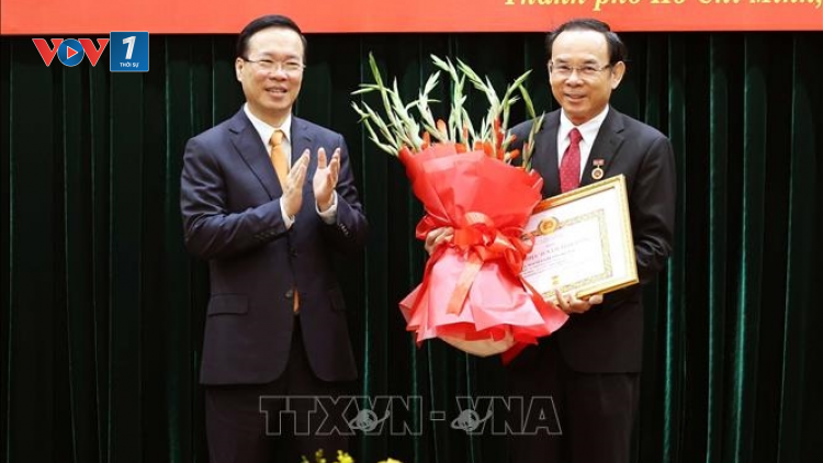 THỜI SỰ 12H TRƯA 3/2/2024: Chủ tịch nước Võ Văn Thưởng dự lễ trao Huy hiệu 45 năm tuổi Đảng tặng đồng chí Nguyễn Văn Nên, Ủy viên Bộ Chính trị, Bí thư Thành ủy TP.HCM.