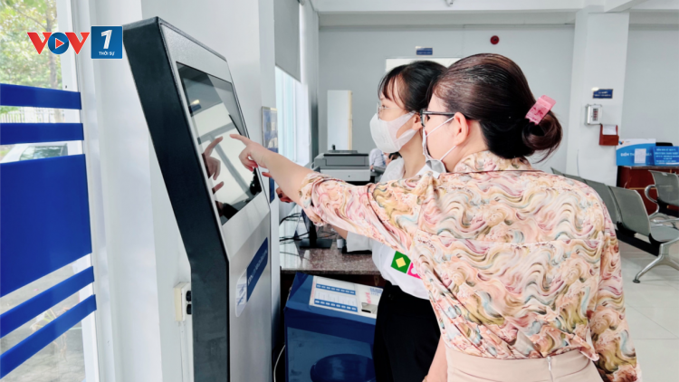 Cải cách thủ tục hành chính gắn với chuyển đổi số, phục vụ người dân, doanh nghiệp. (22/02/2024)