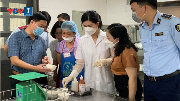 Chủ động kiểm tra có trọng tâm, trọng điểm trong lĩnh vực an toàn thực phẩm  (19/04/2024)