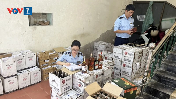 Quyết liệt ngăn chặn vận chuyển, kinh doanh hàng nhập lậu, hàng giả, hàng xâm phạm quyền sở hữu trí tuệ, hàng không rõ nguồn gốc (26/4/)