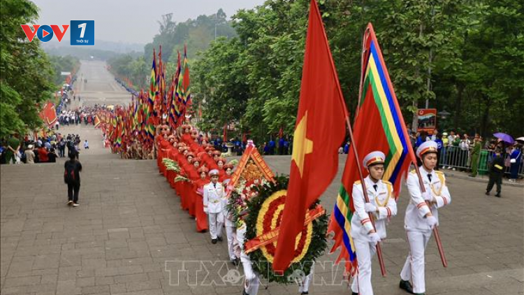 THỜI SỰ 18H CHIỀU 18/4/2024: Long trọng tổ chức Lễ dâng hương tưởng niệm các Vua Hùng ở Điện Kính Thiên, thuộc Khu Di tích lịch sử Quốc gia đặc biệt Đền Hùng, tỉnh Phú Thọ.