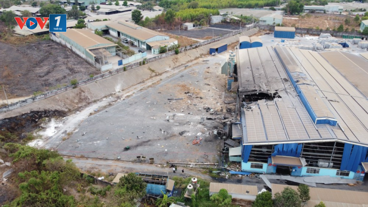 THỜI SỰ 18H CHIỀU 1/5/2024: Nguyên nhân ban đầu vụ nổ lò hơi tại một công ty gỗ ở Đồng Nai sáng nay khiến 6 người chết được xác định do lỗi kỹ thuật.