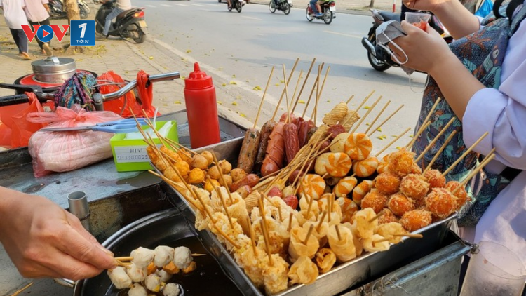 Ngộ độc thực phẩm liên tục xảy ra: Kiểm soát bằng cách nào? (11/5/2024)