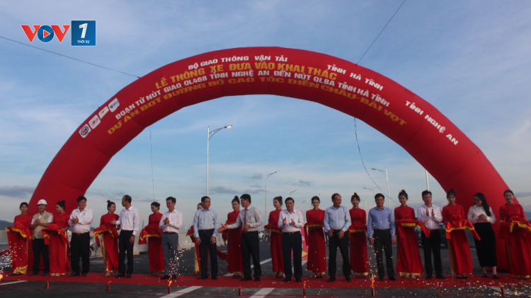 THỜI SỰ 12H TRƯA 30/06/2024: Chính thức thông xe cao tốc Diễn Châu – Bãi Vọt, rút ngắn thời gian Hà Nội – Vinh còn 3,5 giờ