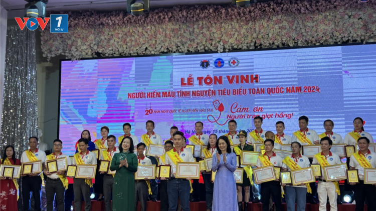 THỜI SỰ 18H CHIỀU 15/6/2024: Tôn vinh 100 người hiến máu tình nguyện tiêu biểu toàn quốc năm 2024.