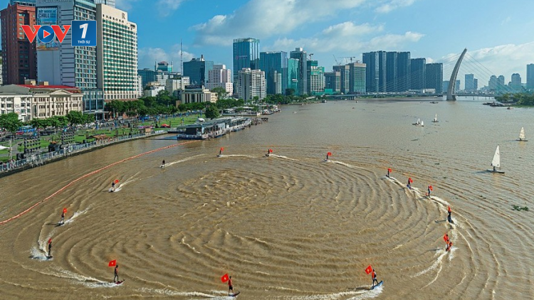 THỜI SỰ 18H CHIỀU 13/6/2024: Chuỗi sự kiện lễ hội sông nước đem về doanh thu gần 4.300 tỷ đồng cho ngành dịch vụ, du lịch TP Hồ Chí Minh.