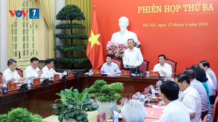 THỜI SỰ 12H TRƯA 12/6/2024: Chủ tịch nước Tô Lâm chủ trì phiên họp thứ ba, Ban Chỉ đạo tổng kết 40 năm thực hiện công cuộc đổi mới theo định hướng xã hội chủ nghĩa.