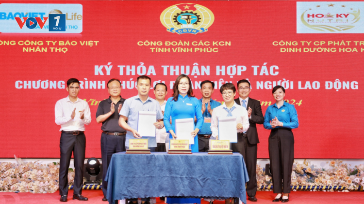 THỜI SỰ 21H30 ĐÊM 18/8/2024: Vĩnh Phúc thành lập 22 Công đoàn cơ sở trong các khu công nghiệp với hơn 1000 đoàn viên công đoàn mới được kết nạp