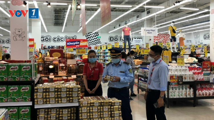 QLTT kiên quyết xử lý nghiêm các hành vi vi phạm, không để tình trạng găm hàng, đẩy giá (13/9/2024)