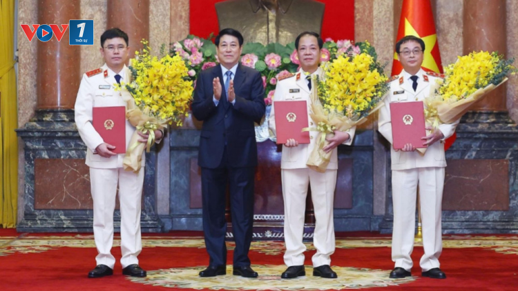 THỜI SỰ 18H CHIỀU 7/1/2025: Chủ tịch nước Lương Cường trao quyết định bổ nhiệm Phó Viện trưởng và Kiểm sát viên Viện Kiểm sát nhân dân tối cao.