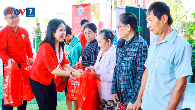 THỜI SỰ 6H SÁNG 10/1/2025: Các địa phương tổ chức nhiều hoạt động chăm lo, hỗ trợ gia đình chính sách, hộ nghèo, công nhân lao động và người neo đơn nhân dịp tết đến xuân về