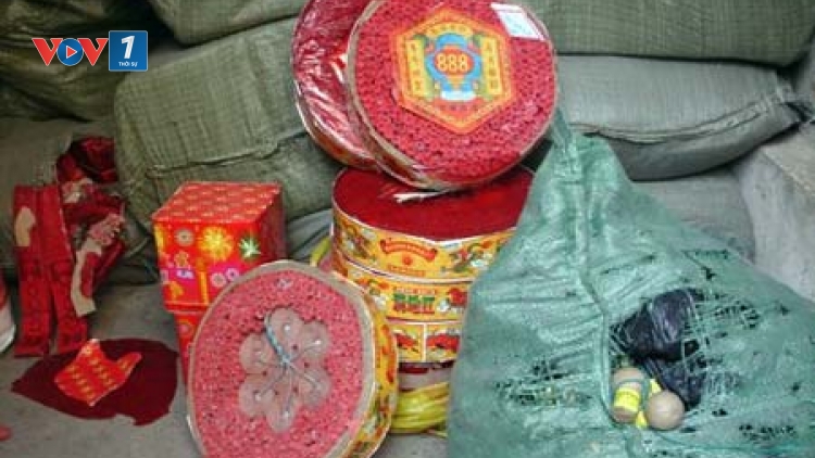 Ngăn chặn pháo lậu vào Việt Nam (12/1/2016)