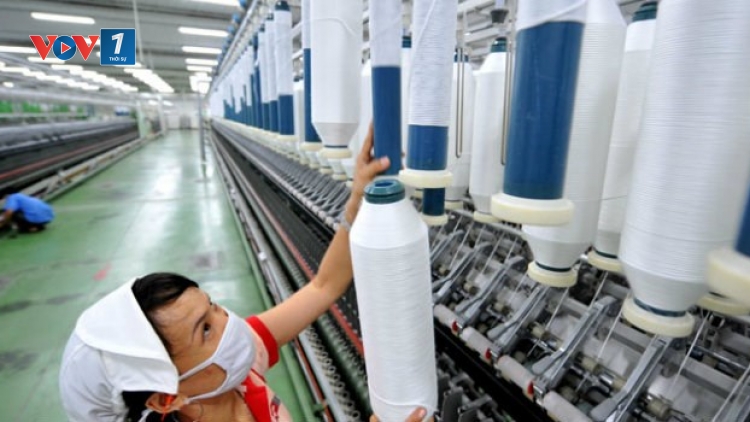 Xuất khẩu dệt may đối mặt với nhiều thách thức khi TPP có hiệu lực. (18/02/2016)