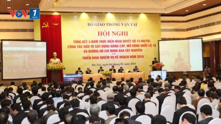 Thủ tướng Nguyễn Tấn Dũng dự Hội nghị triển khai nhiệm vụ năm 2016 của ngành Giao thông vận tải. (Thời sự chiều 04/01/2016)