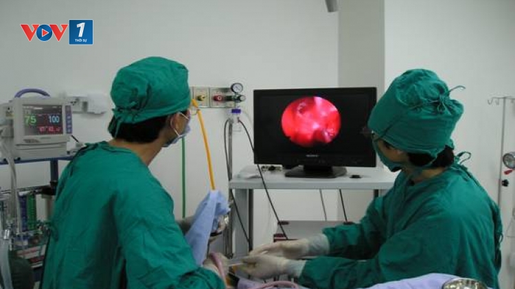 Từ ngày mai, gần 1.900 dịch vụ kỹ thuật y tế sẽ được điều chỉnh giá với mức tăng trung bình từ 30% đến 50%. (Thời sự trưa 29/02/2016)