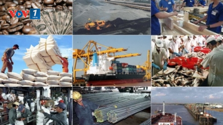 Trong số 30 nền kinh tế xuất nhập khẩu hàng đầu của WTO, Việt Nam là quốc gia duy nhất đạt mức tăng trưởng xuất nhập khẩu ấn tượng trong năm qua. (Thời sự trưa 9/4/2016)