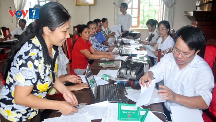 Từ tháng 3 tới mỗi hộ nghèo sẽ được tăng mức vay vốn kinh doanh lên tới 50 triệu đồng, thay vì 30 triệu đồng như trước đây. (Thời sự đêm 28/02/2016)