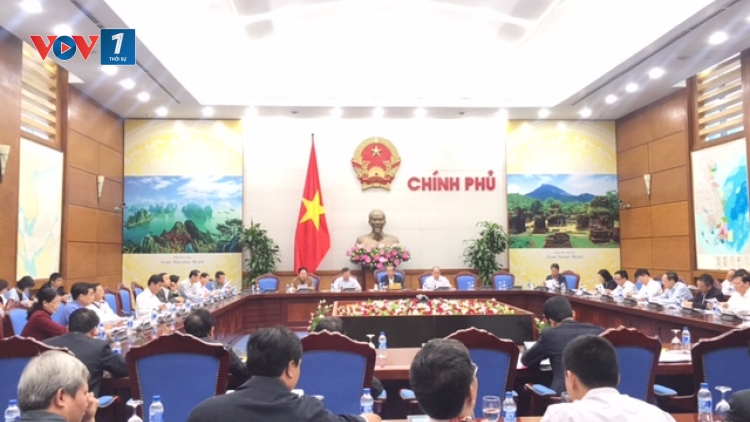 Ban Chỉ đạo về các giải pháp ổn định đời sống và sản xuất, kinh doanh cho nhân dân 4 tỉnh miền Trung bị ảnh hưởng sự cố môi trường tổ chức cuộc họp lần thứ 10 (Thời sự trưa 17/10/2017)