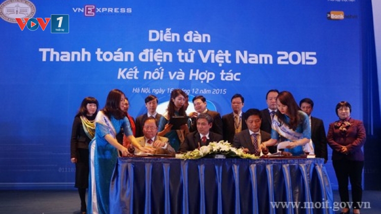 Thanh toán điện tử: Điều kiện cho thương mại điện tử phát triển. (16/01/2016)