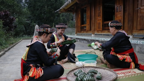 Nét đẹp văn hóa trong phong tục đón Tết của người Dao đỏ ở Yên Bái
