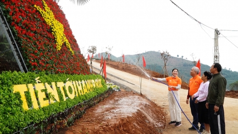Cùng cảm nhận Tết giàu cảm xúc của những gia đình ở làng Nủ, Lào Cai