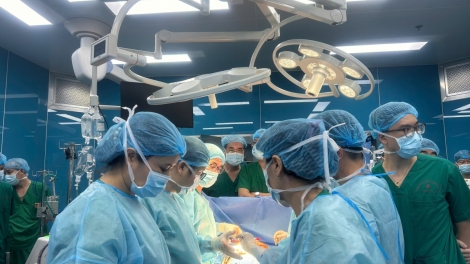 Theo dòng thời sự sáng 24/2/2025