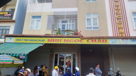 Dùng búa phá tủ kính cướp tiệm vàng ở Lâm Đồng