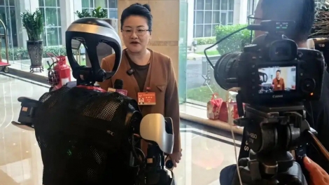 Trung Quốc sử dụng “phóng viên robot” 