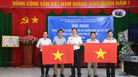 Hơn 4.000 người tại Kiên Giang nghe thông tin, tuyên truyền về biển, đảo