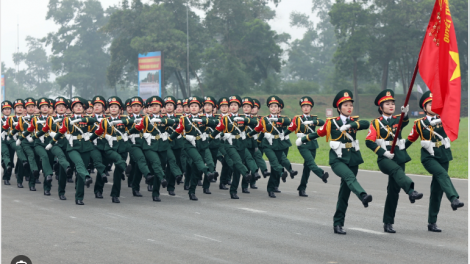 Hợp luyện diễu binh, diễu hành chuẩn bị Kỷ niệm 50 năm Ngày giải phóng miền Nam thống nhất đất nước