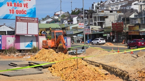 Phát hiện quả bom khủng giữa phố núi Đà Lạt