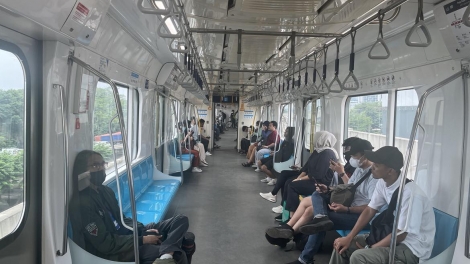 Thống đốc Jakarta yêu cầu công chức sử dụng giao thông công cộng vào thứ 4 hàng tuần