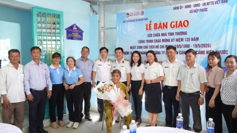 Công ty Cổ phần Cảng Tân cảng Hiệp Phước bàn giao nhà tình thương