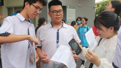 Thời sự 12h 04/5/2025: Hà Nội sẽ công bố điểm thi và điểm chuẩn vào lớp 10 cùng một thời điểm