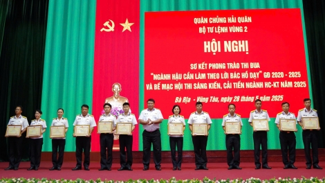 Vùng 2 Hải quân sơ kết phong trào thi đua “Ngành Hậu cần Quân đội làm theo lời Bác Hồ dạy”
